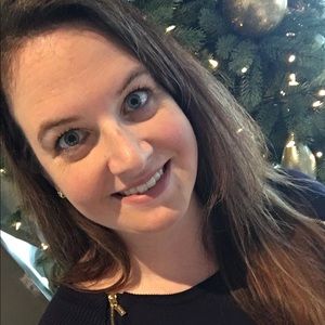 Meet your Posher, Elizabeth